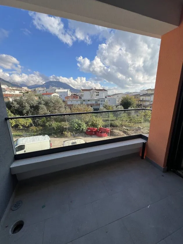 Rent, one bedroom apartment, 44m², Šušanj, Bar