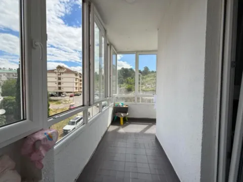 Prodaja, trosoban stan, 97m², Vezirov Most, Podgorica - image 4