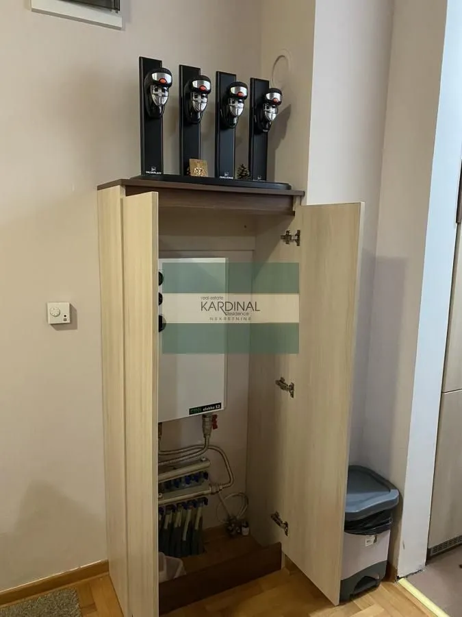 Prodaja, jednosoban stan, 41m², Centar, Čajetina