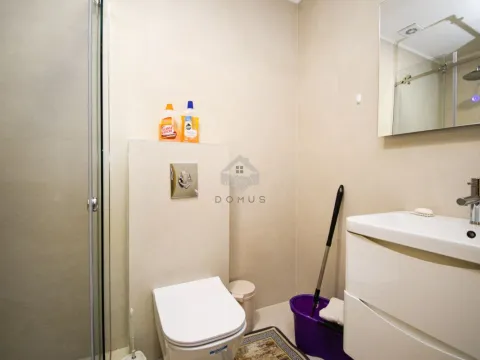 Izdavanje, jednosoban stan, 45m², City Kvart, Podgorica - image 9