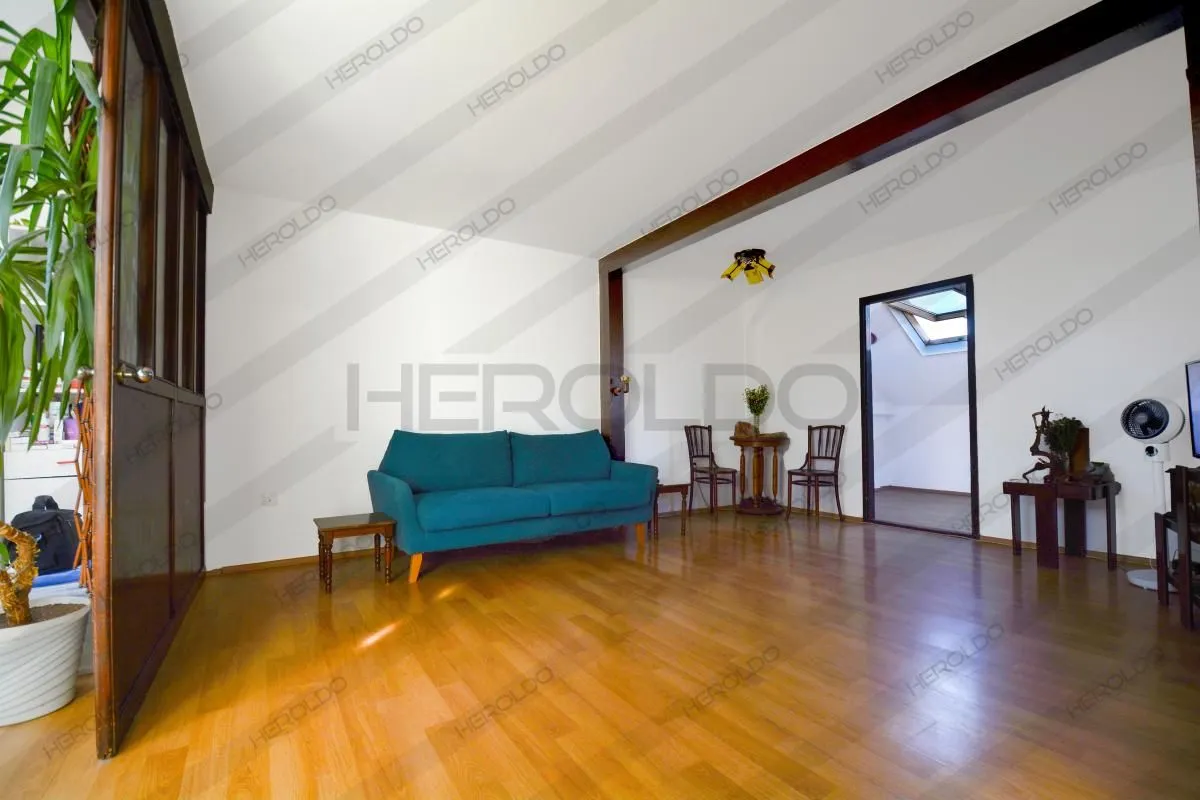 Prodaja, četvorosoban stan, 96m², Savski Venac, Beograd