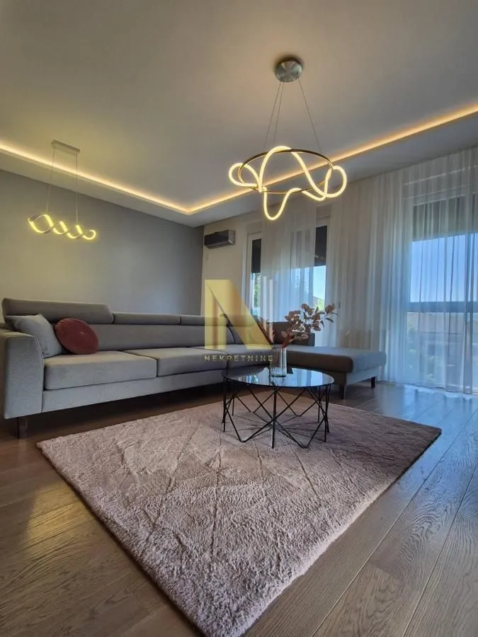 Rent, three bedroom apartment, 85m², Lipov gaj, Novi Sad Sve Podlokacije