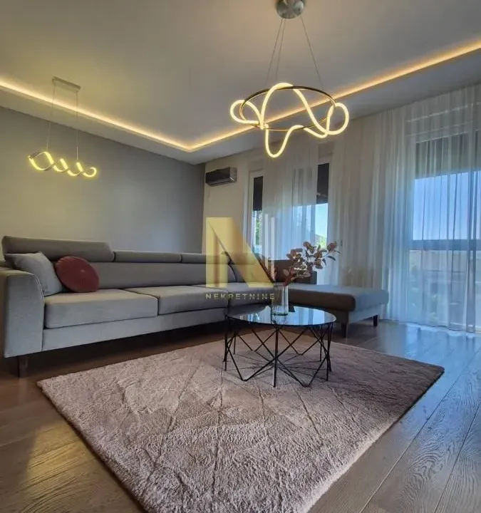 Rent, three bedroom apartment, 85m², Lipov gaj, Novi Sad Sve Podlokacije