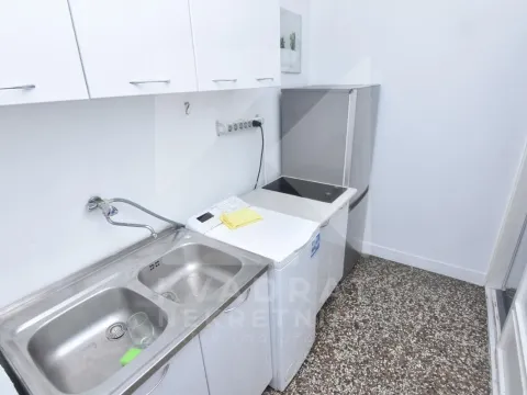 Izdavanje, garsonjera, 29m², Preko Morače, Podgorica - image 5