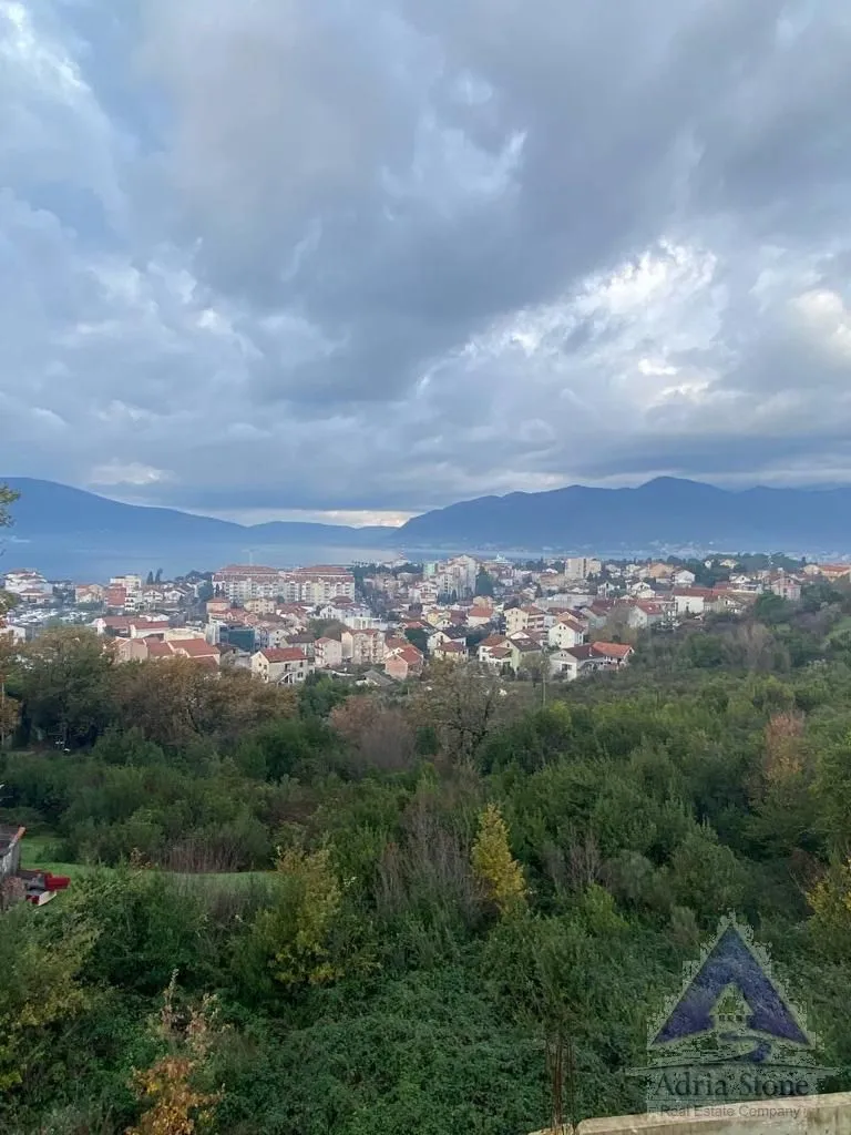 Prodaja, kuća, 230m², Kalimanj, Tivat