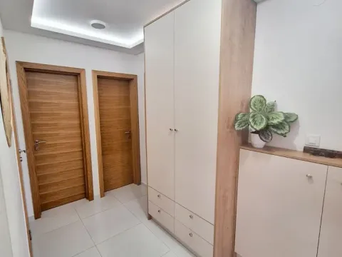 Prodaja, trosoban stan, 89m², Autobuska stanica, Podgorica - image 14