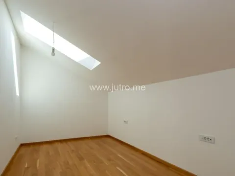 Sale, three bedroom apartment, 130m², Podgorica, Crna Gora - image 4