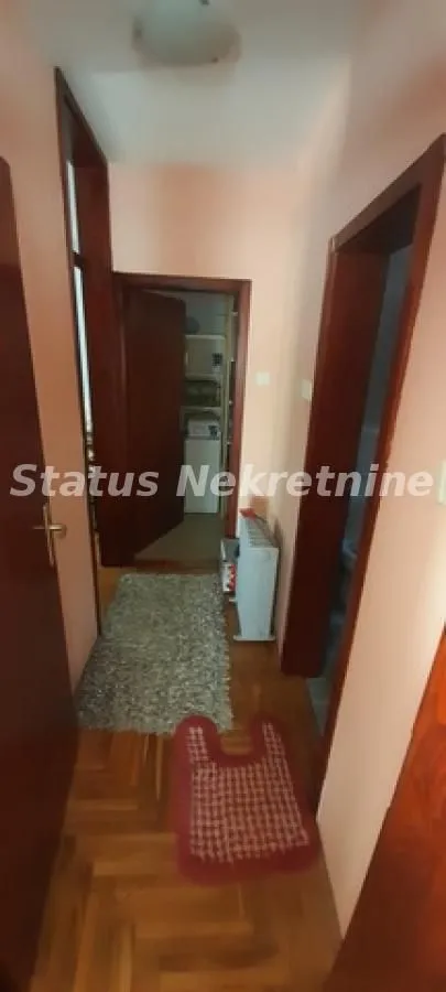 Izdavanje, dvosoban stan, 65m², Sremska Kamenica, Petrovaradin