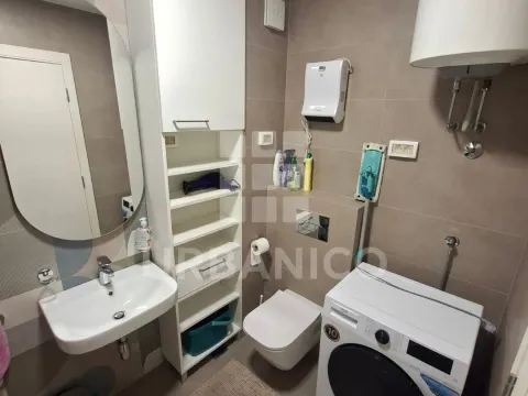 Izdavanje, jednosoban stan, 42m², Pobrežje, Podgorica - image 9