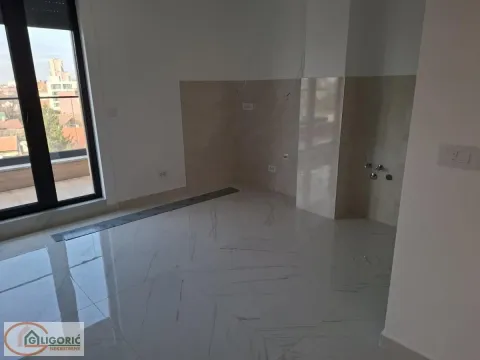 Prodaja, četvorosoban stan, 116m², Pančevo, Srbija - image 3