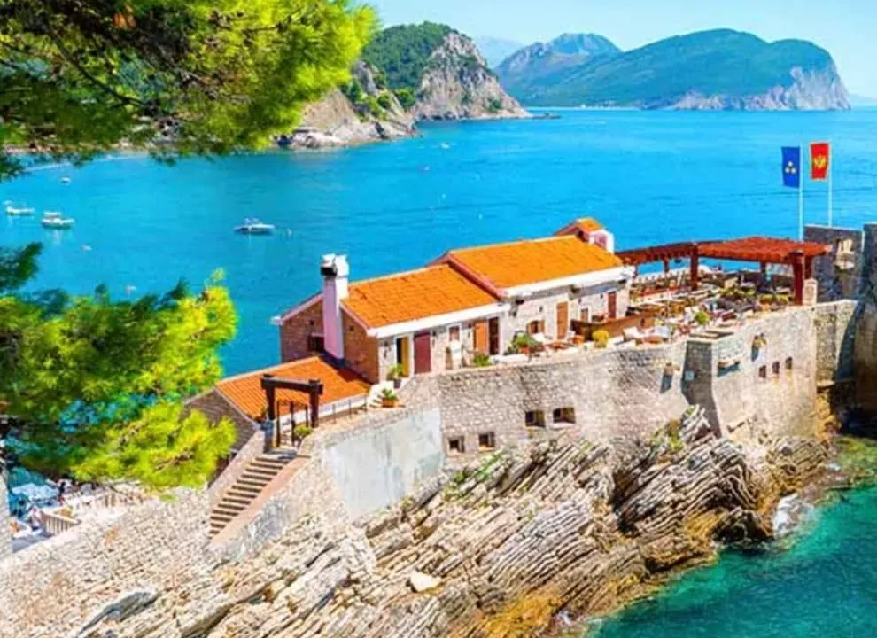 Sale, one bedroom apartment, 43m², Petrovac, Budva