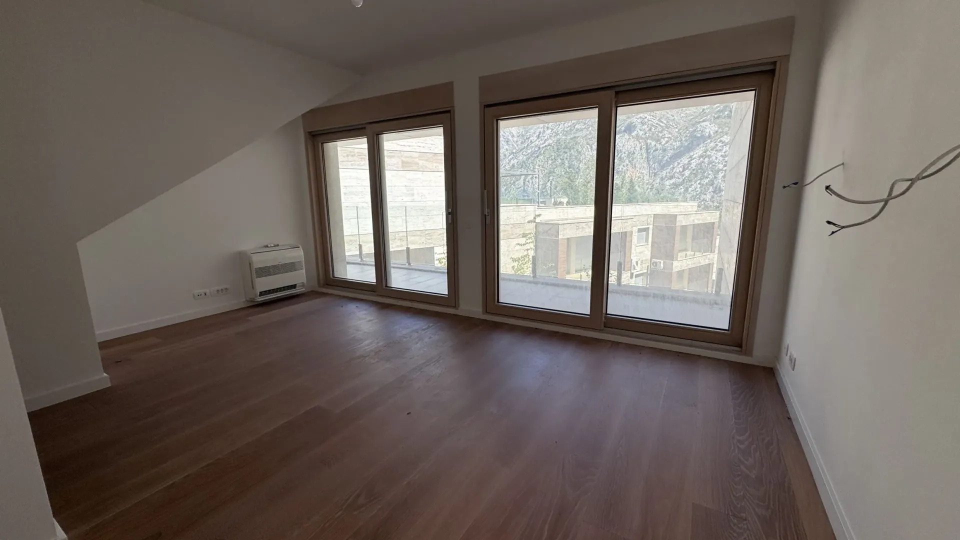 Prodaja, petosoban stan, 173m², Kotor, Crna Gora