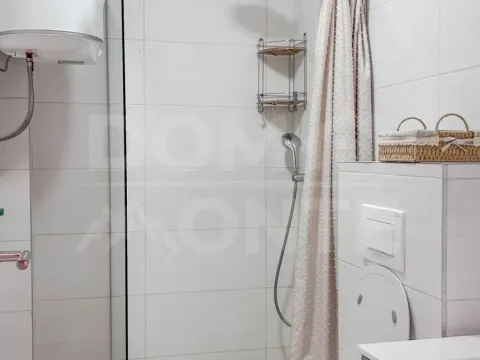 Rent, three bedroom apartment, 77m², Pod Kuk, Tivat - image 9