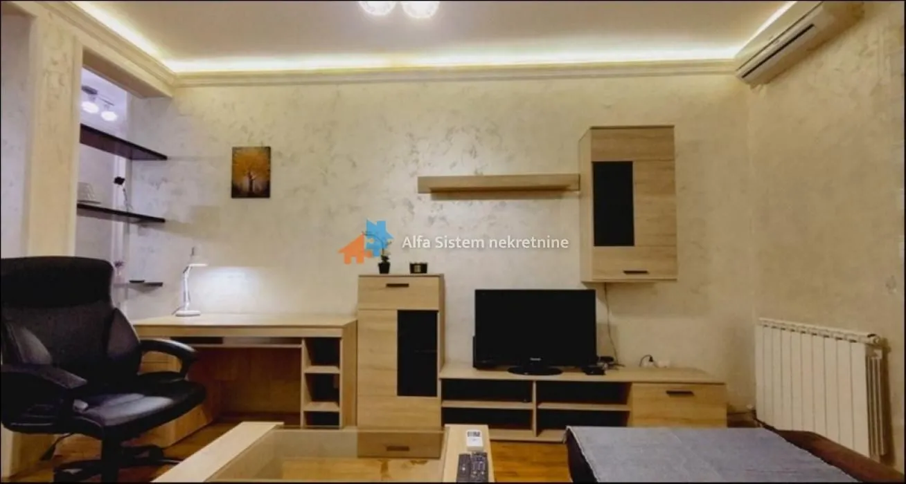Izdavanje, stan, 40m², Crveni Krst, Beograd