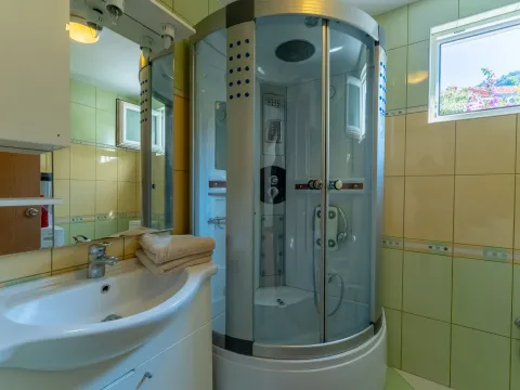 Prodaja, dvosoban stan, 68m², Pržno, Budva - image 21