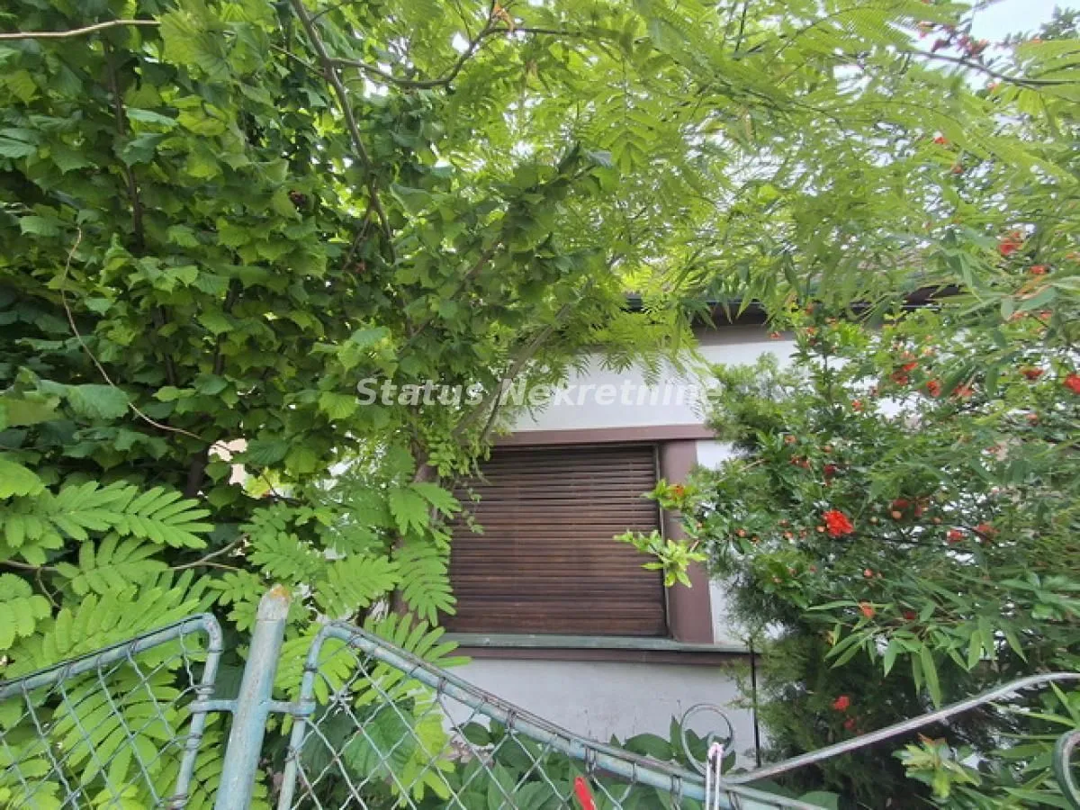 Prodaja, kuća, 114m², Bulevar Oslobodjenja, Novi Sad Sve Podlokacije