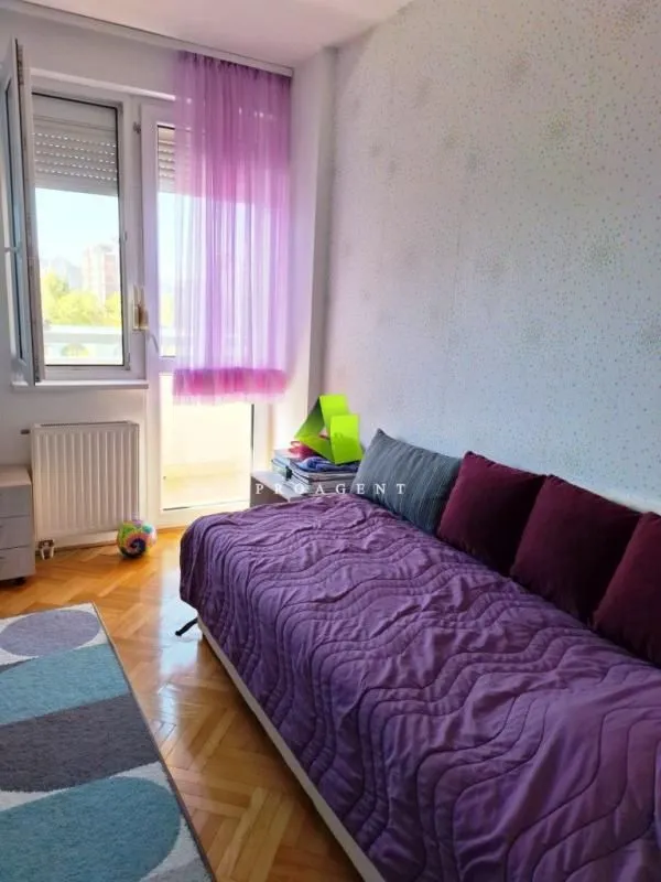 Rent, three bedroom apartment, 98m², Medijana, Niš