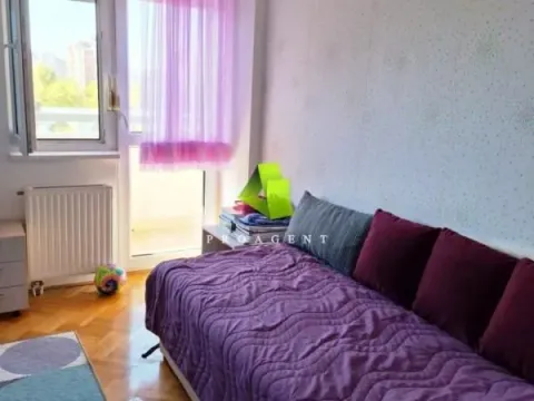 Rent, three bedroom apartment, 98m², Medijana, Niš - image 8