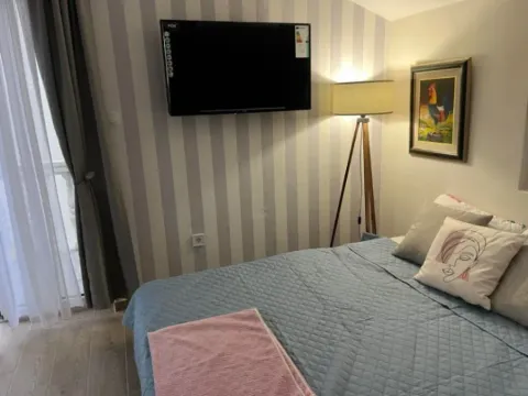 Izdavanje, garsonjera, 35m², Budva, Crna Gora - image 6