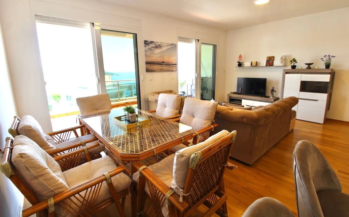 Daily-rent, two bedroom apartment, 100m², Dobre Vode, Bar