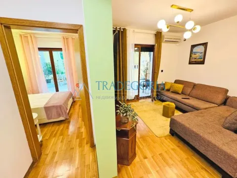 Prodaja, trosoban stan, 120m², Petrovac, Budva - image 4