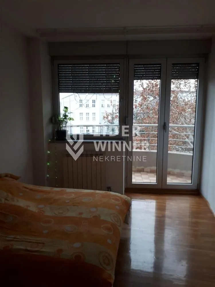 Sale, three bedroom apartment, 80m², Vračar Hram, Vračar Sve Podlokacije