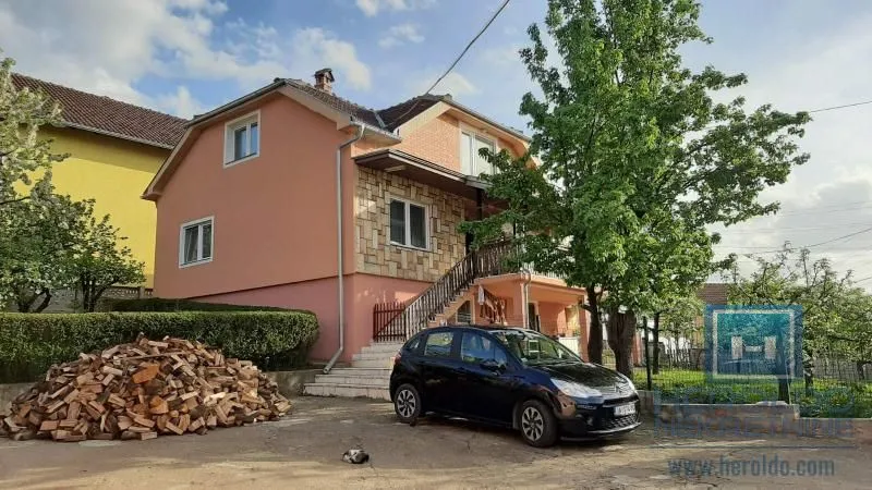 Prodaja, kuća, 500m², Despotovac, Srbija