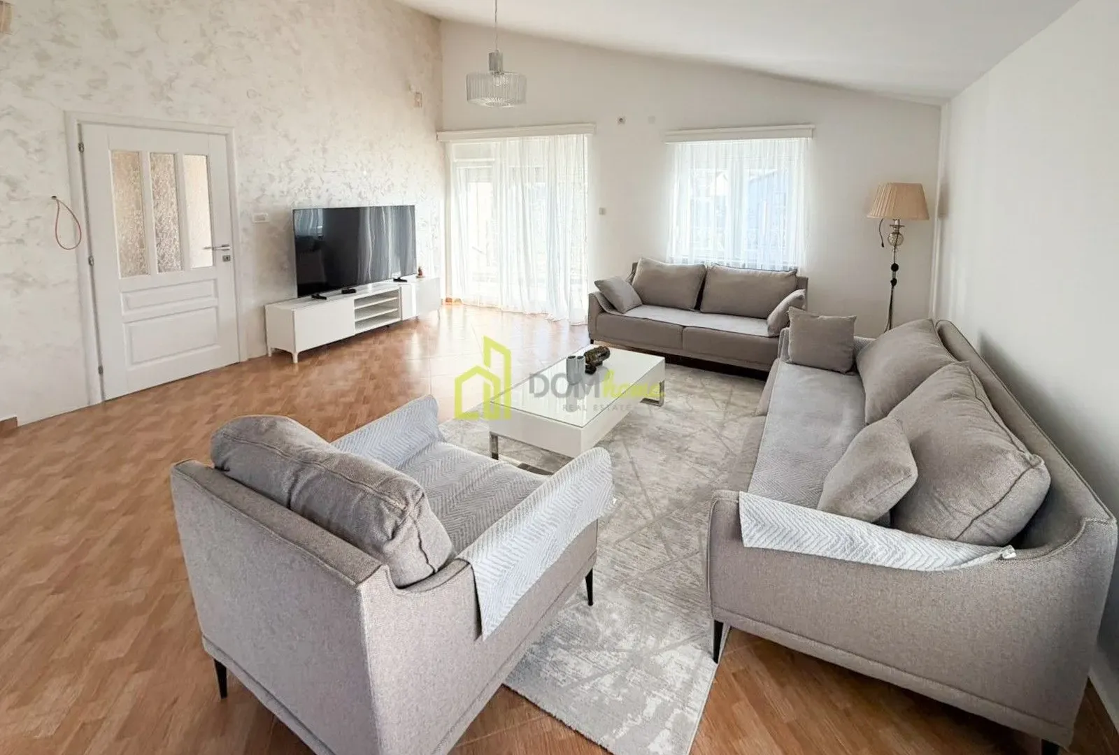 Rent, three bedroom apartment, 165m², Farmaci, Podgorica