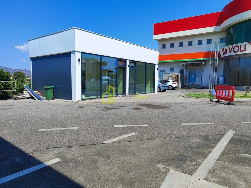 Rent, office space, 57m², Zeta, Podgorica