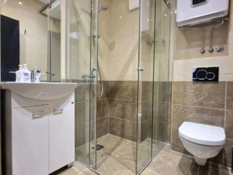 Prodaja, trosoban stan, 152m², Petrovac, Budva - image 9