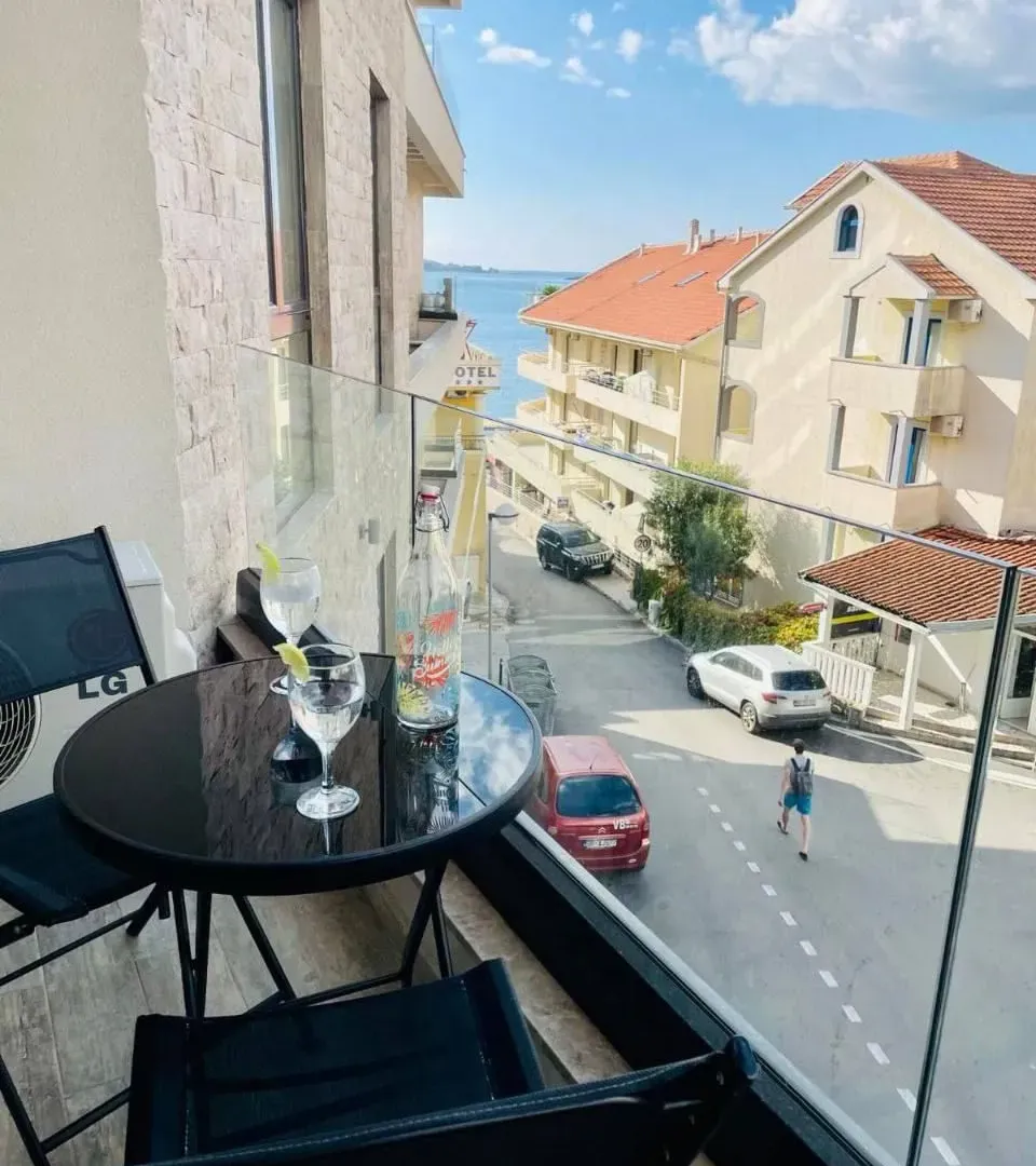 Sale, one bedroom apartment, 50m², Rafailovići, Budva