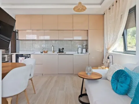 Prodaja, dvosoban stan, 95m², Kava, Tivat - image 3