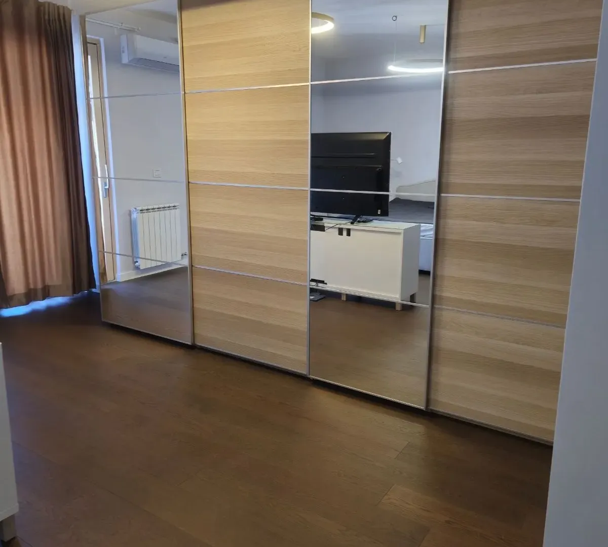 Izdavanje, trosoban stan, 157m², Aleksinac, Niš