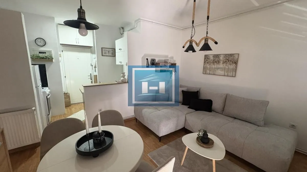 Prodaja, garsonjera, 27m², Centar, Jagodina