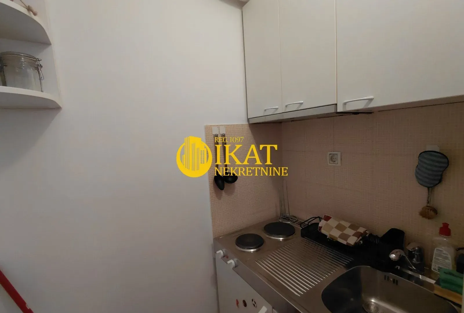 Izdavanje, dvosoban stan, 60m², Stari Grad, Beograd