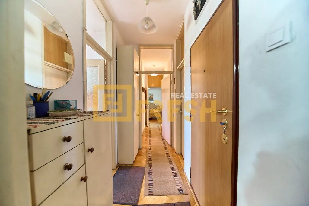Prodaja, dvosoban stan, 70m², Preko Morače, Podgorica