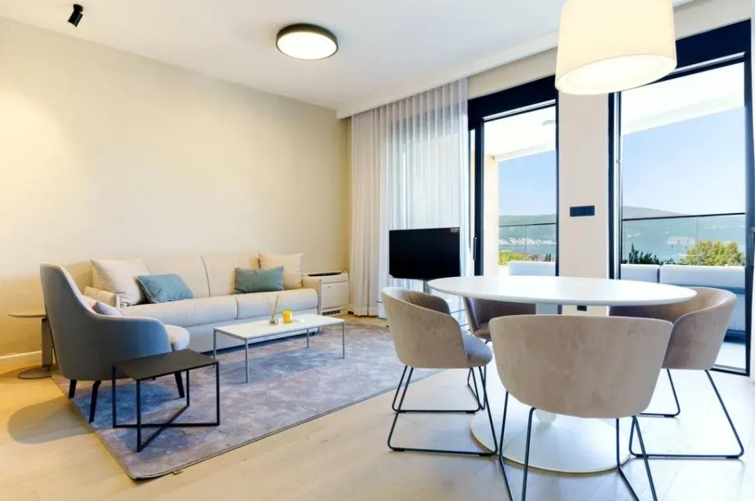 Sale, two bedroom apartment, 160m², Donja Lastva, Tivat