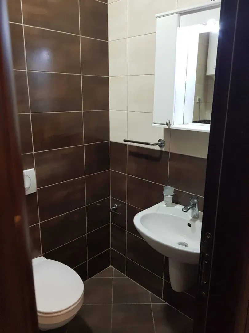 New 1-bedroom apartment, 43 m², renovated and furnished — Lazi, Budva 6