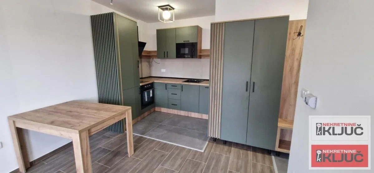 Izdavanje, dvosoban stan, 45m², Grbavica, Novi Sad Sve Podlokacije