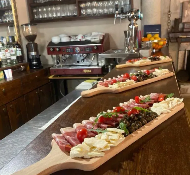 Sale, hospitality venue, 60m², Risan, Kotor