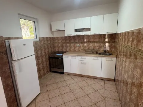 Rent, studio apartment, 40m², Popovići, Bar - image 4