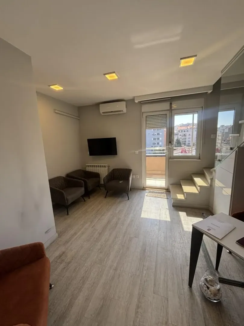 Prodaja, stan, 118m², Đeram Pijaca, Beograd