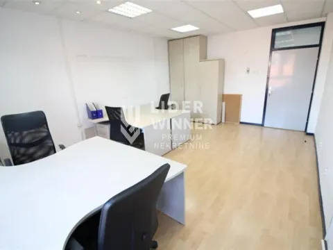 Izdavanje, poslovni prostor, 220m², Centar Sve Podlokacije, Beograd - image 15