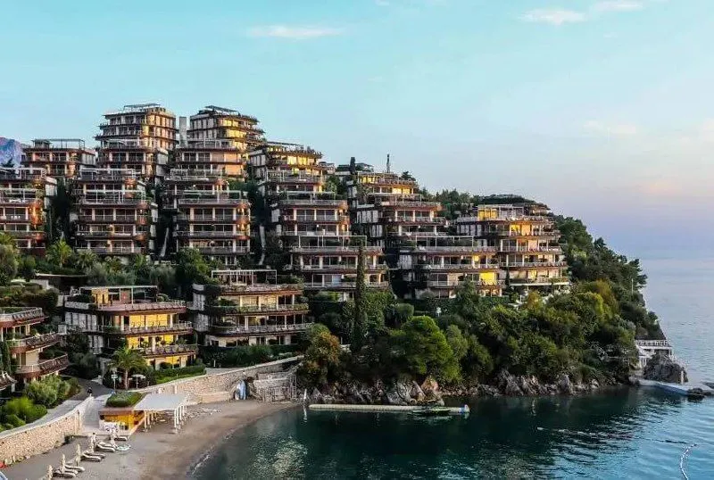 Sale, two bedroom apartment, 146m², Dukley Gardens, Budva