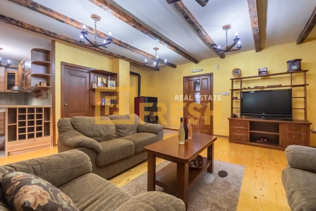 Prodaja, kuća, 300m², Žabljak, Crna Gora