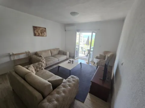 Izdavanje, dvosoban stan, 100m², Kalimanj, Tivat - image 10