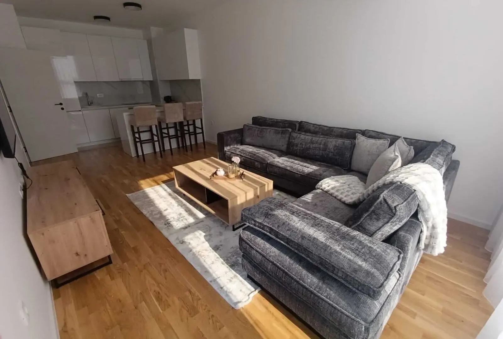 Rent, two bedroom apartment, 64m², Stari Aerodrom, Podgorica