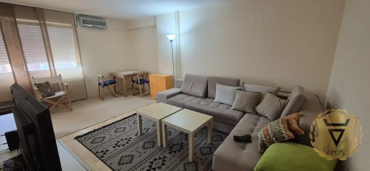 Izdavanje, dvosoban stan, 55m², Botanička Bašta, Palilula Sve Podlokacije