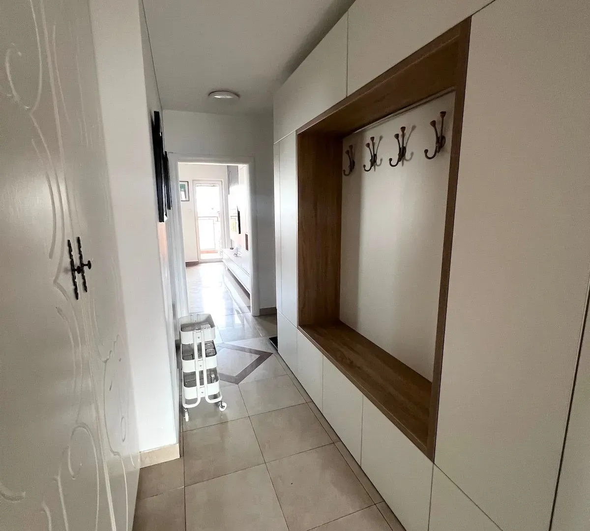 Rent, three bedroom apartment, 65m², Vračar Sve Podlokacije, Beograd