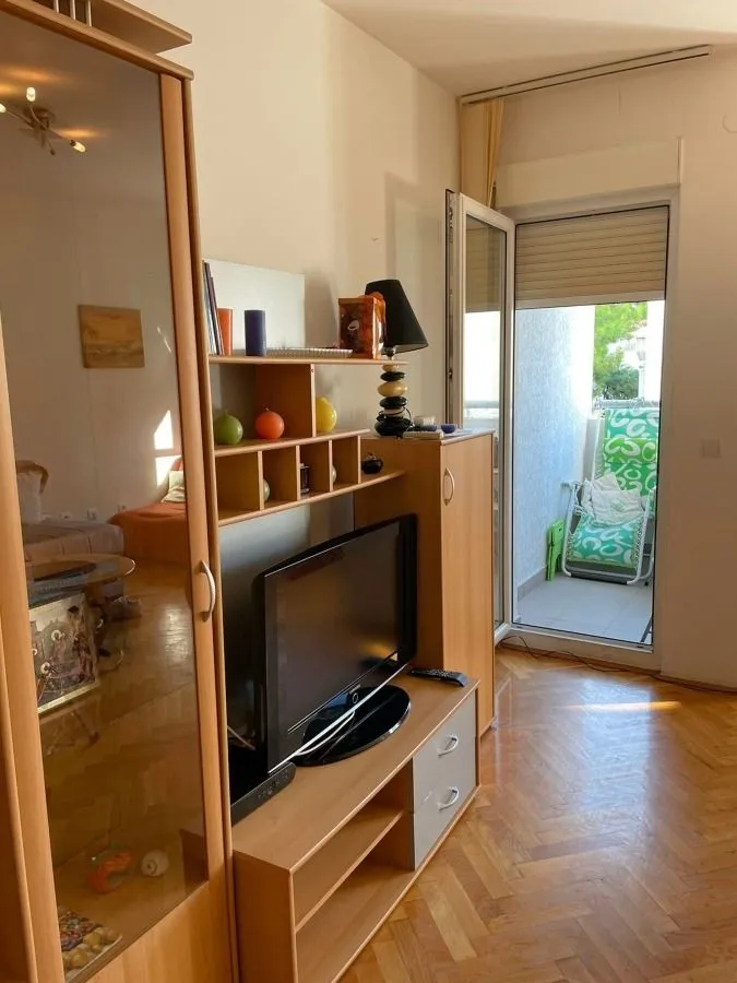 Rent, apartment, 33m², Centar, Bar